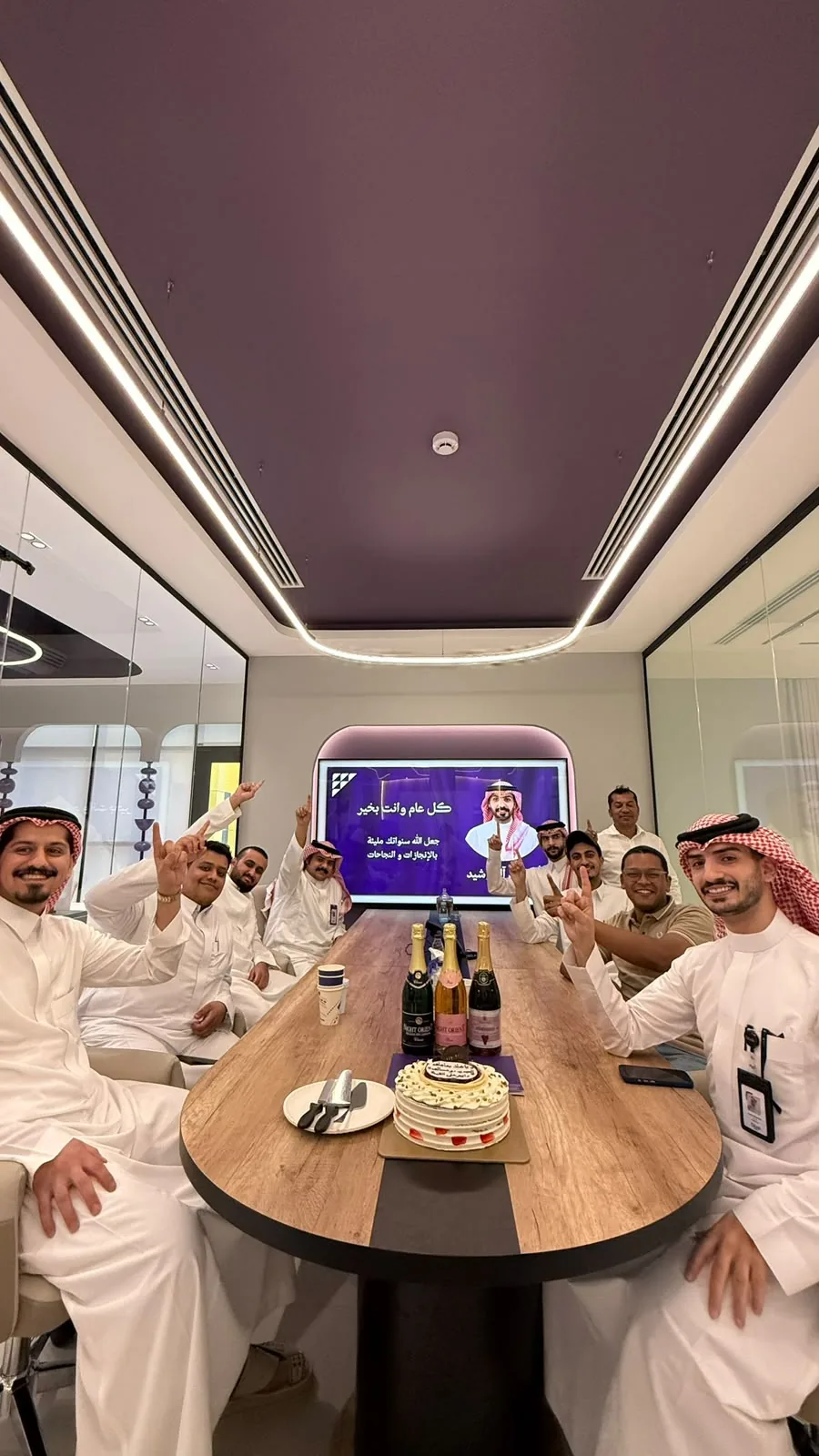 لحظة احتفال داخل الفريق