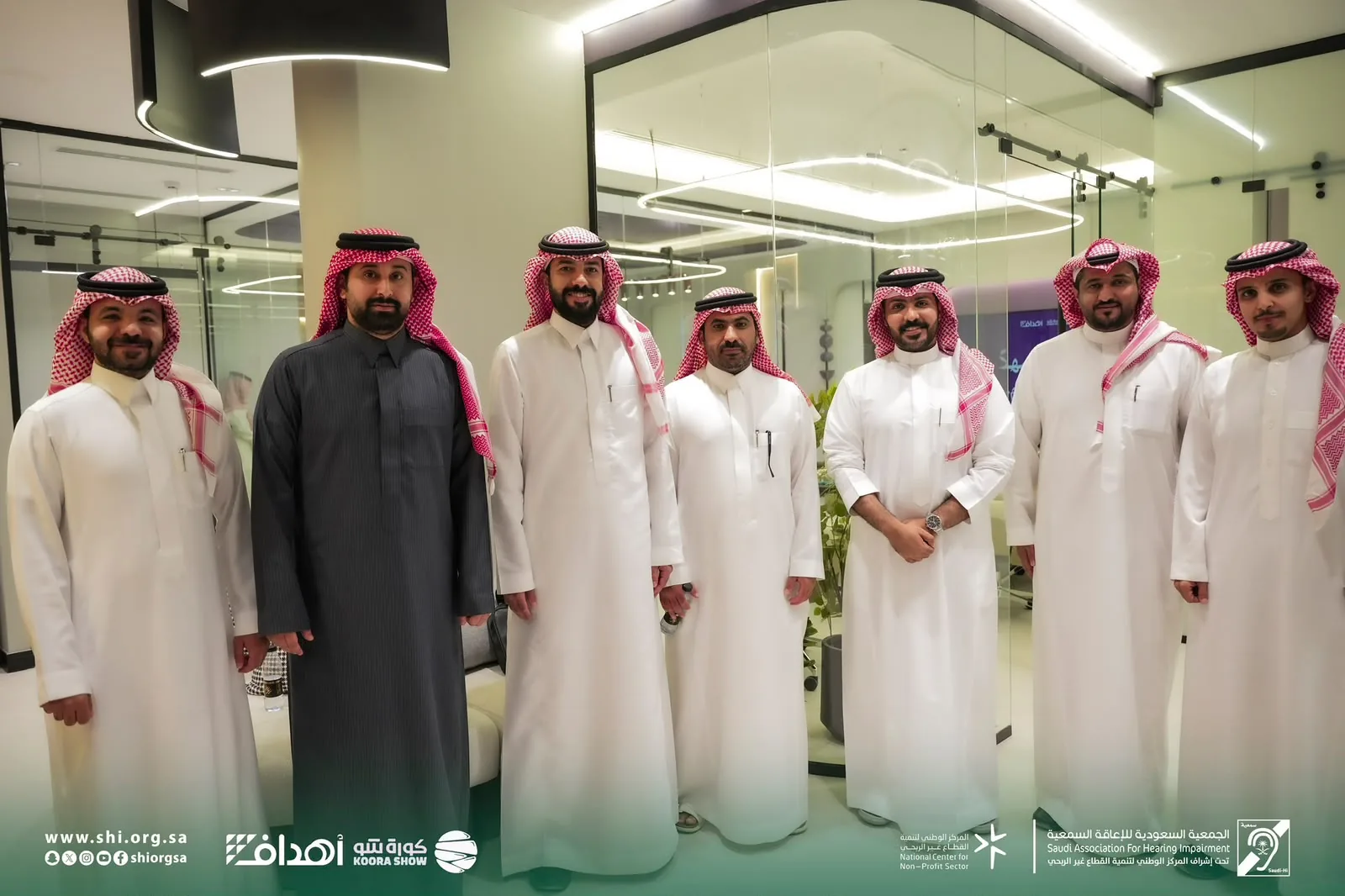 الفريق والضيوف